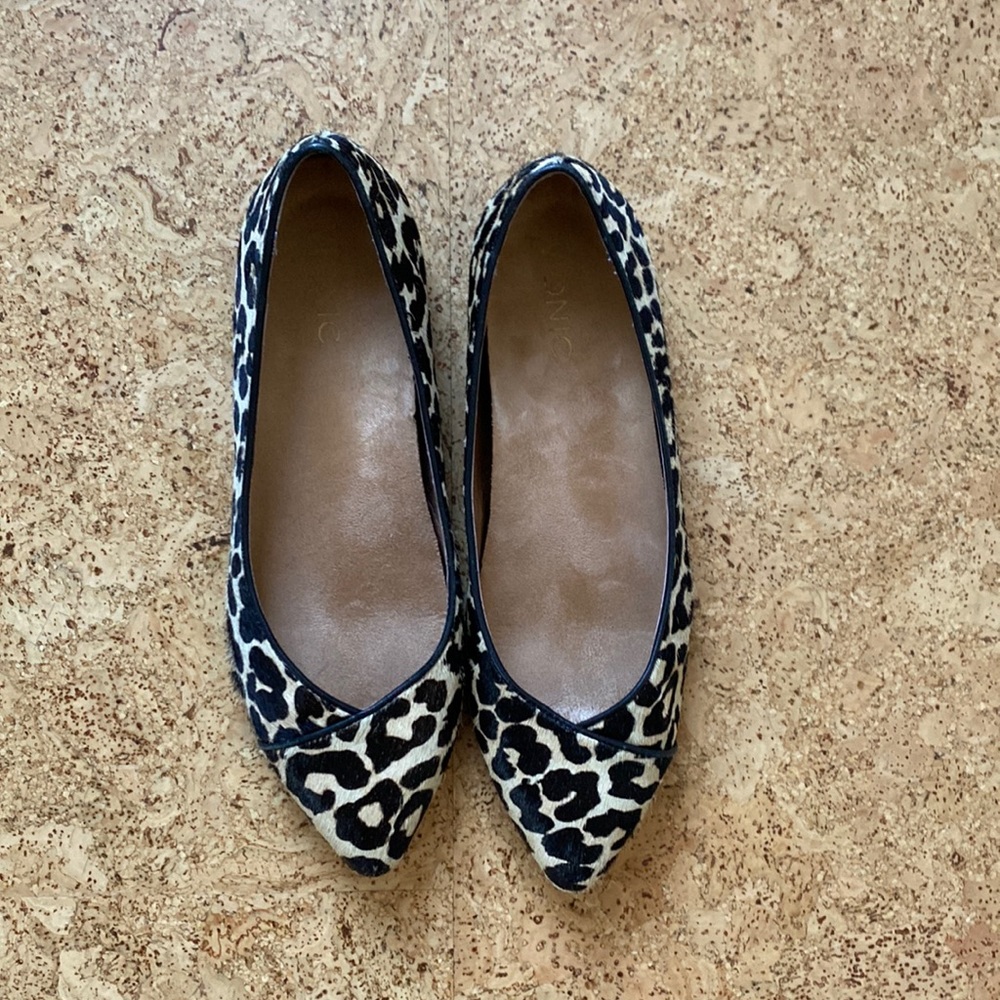Vionic Caballo Leopard Calf Hair Pointed Toe Orthopedic Ballet Flats Size 8.5